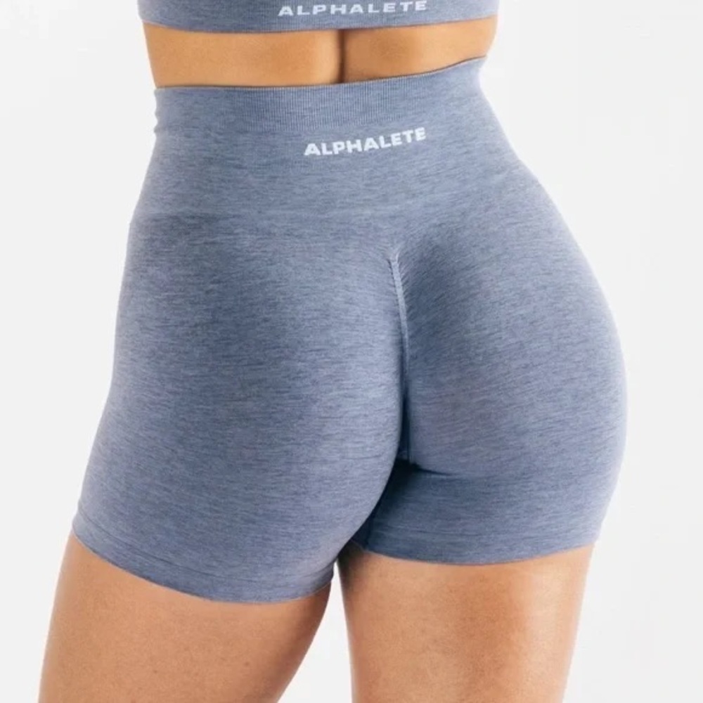 Alphalete Women’s Amplify Shorts - Size M
